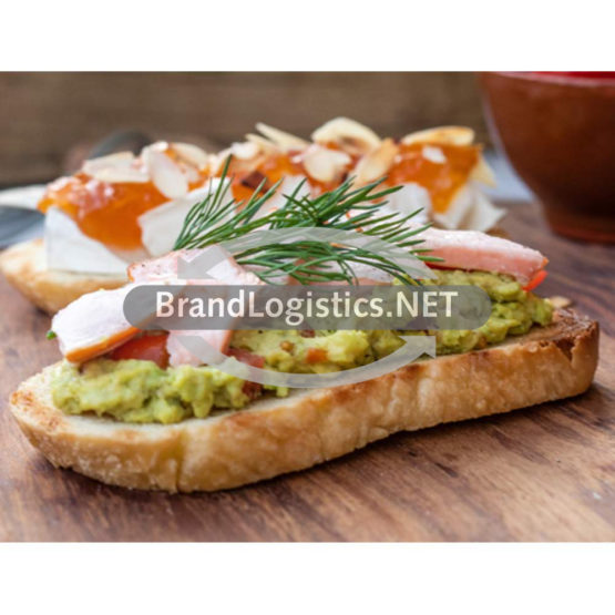 Bruschetta mit Avocado und Lachs